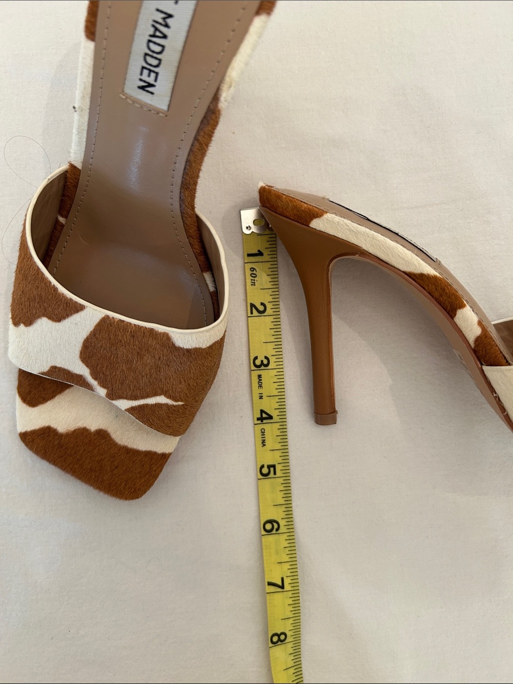 Steve Madden Brown and White Cowhide Mules - Picture 4 of 4